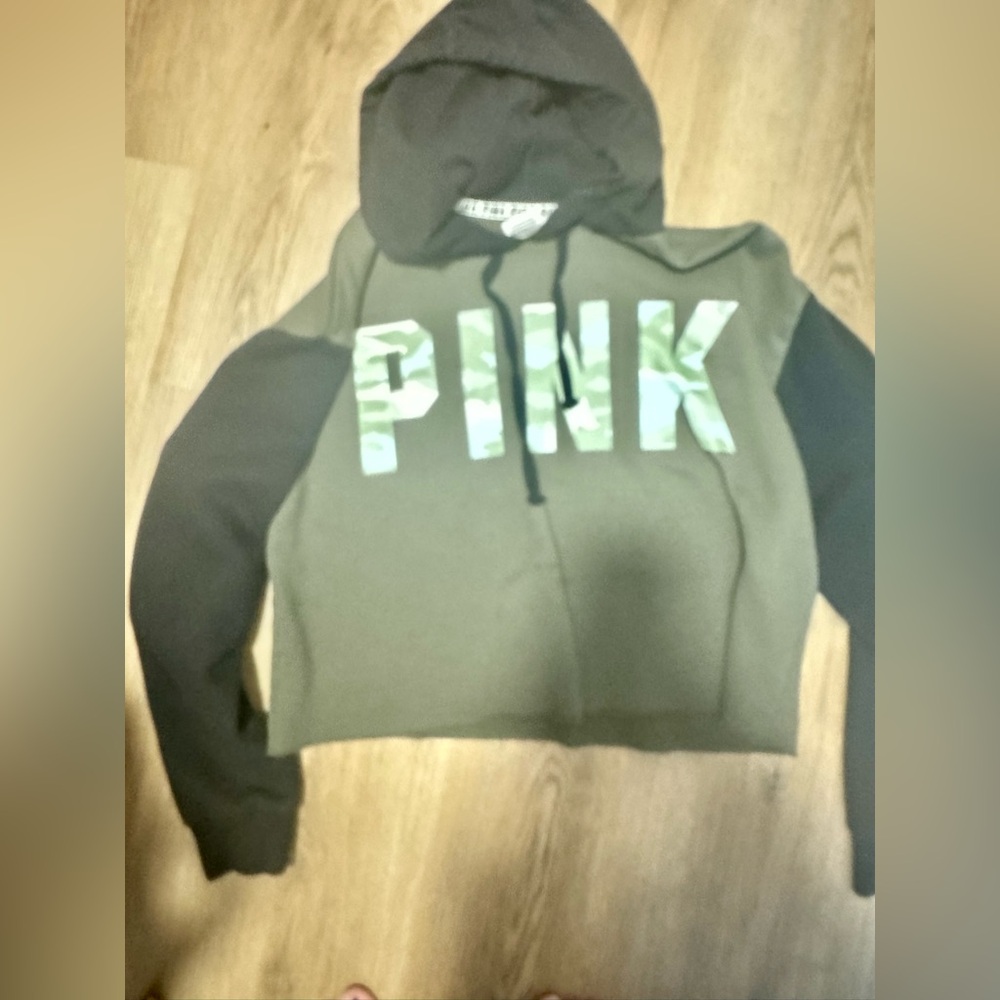 PINK Victoria's Secret Green and Black CROPPED Hoodie
